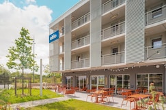 Eklo Hotel Paris Roissy CDG Airport, Paris