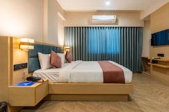 Hotel Altura, Kadi