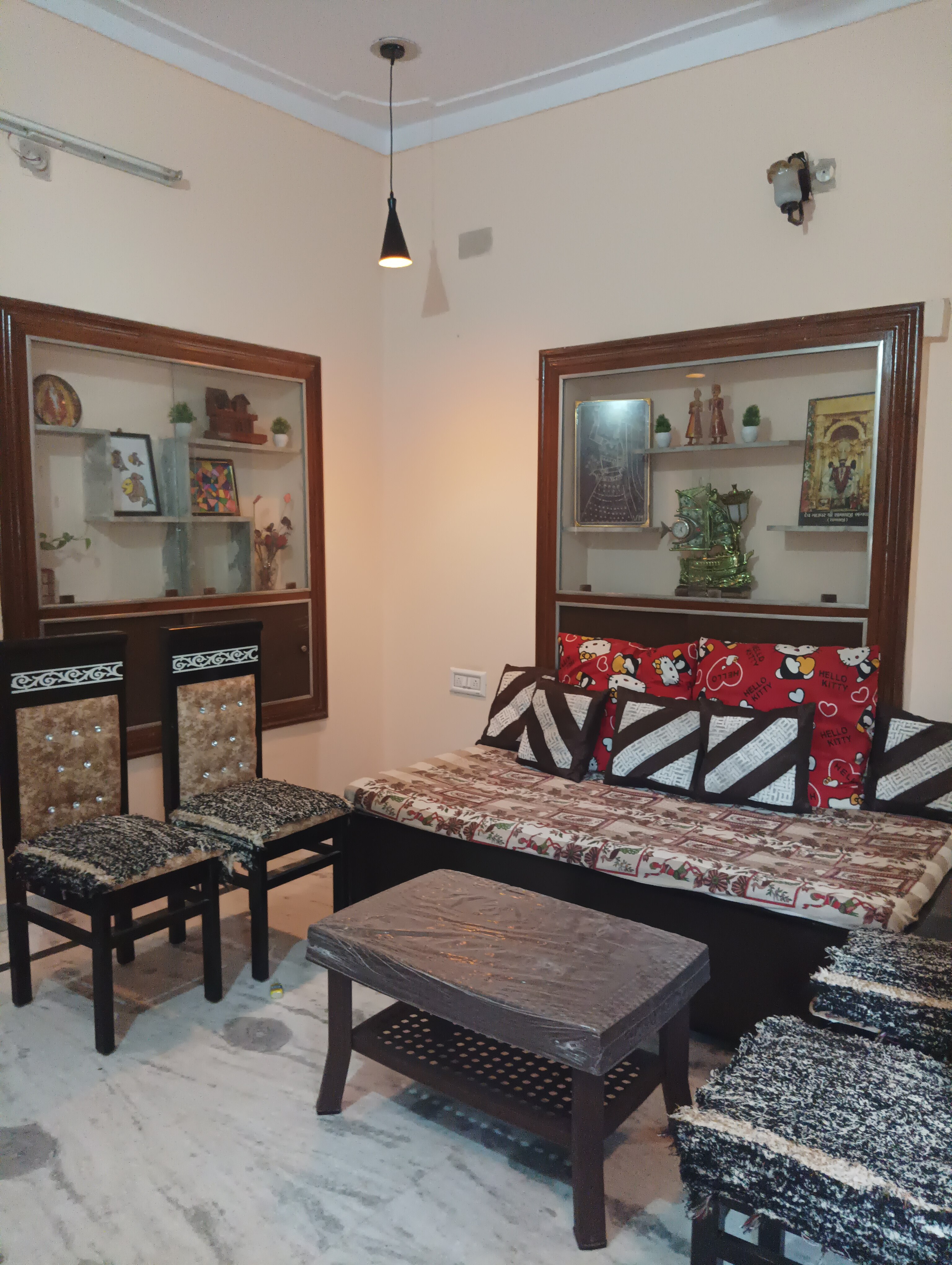 Vanita home stay - Tap to explore photos