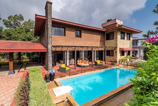 StayVista at Woodstone Villa