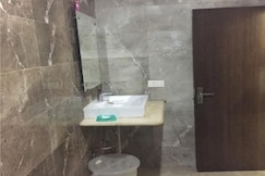 555 HOTEL & LOUNGE BAR, Faridabad