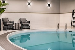 Crowne Plaza TORONTO AIRPORT, Peel