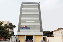 Capital O Che Sigma Hotel, Hyderabad