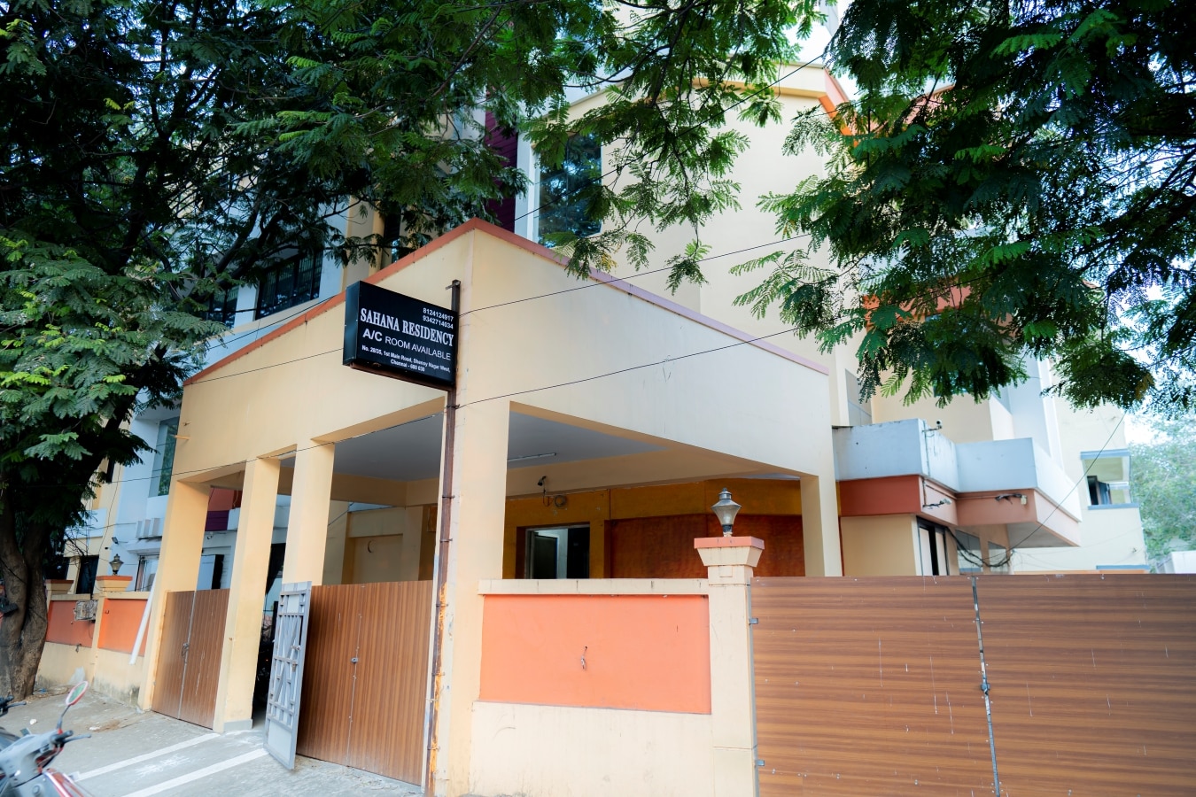 Sahana Residency - Tap to explore photos