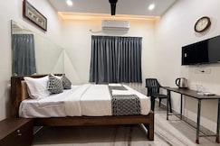 Lux Rooms & Serviced Apartments, Chennai