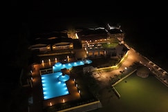 Sai Dhara Resort, Mhow