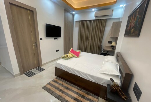 Bright  cozy studio Ufairia mall