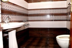 Hotel Royal Plaza, 4 min from Chandigarh Railway Station, Chandigarh