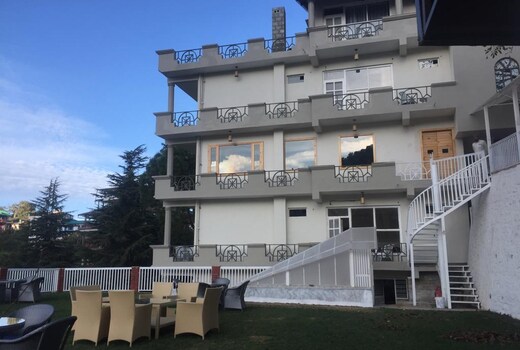 Clarks Exotica Resort Ramgarh (Mukteshwar)