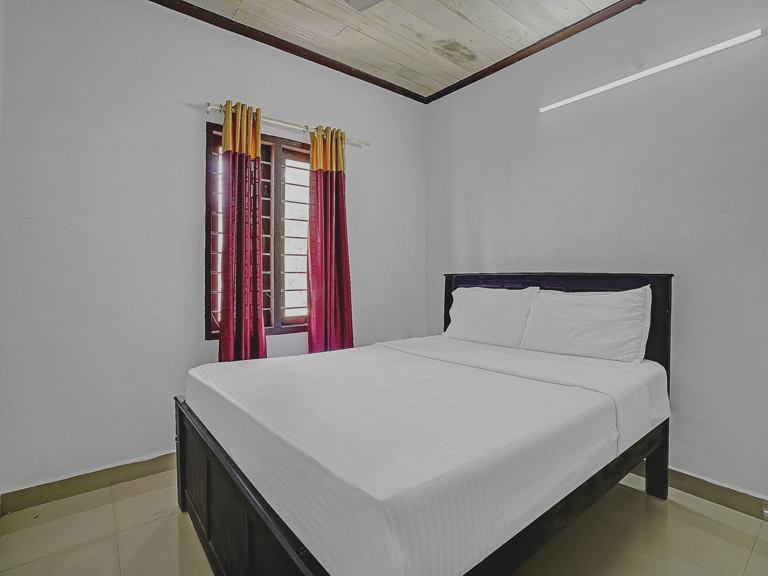 SPOT ON Vinodam Residency - Tap to explore photos