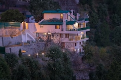 V are Family Lion's Den | 7BHK hill-top Luxury Estate with Bonfire & BBQ, Bhowali