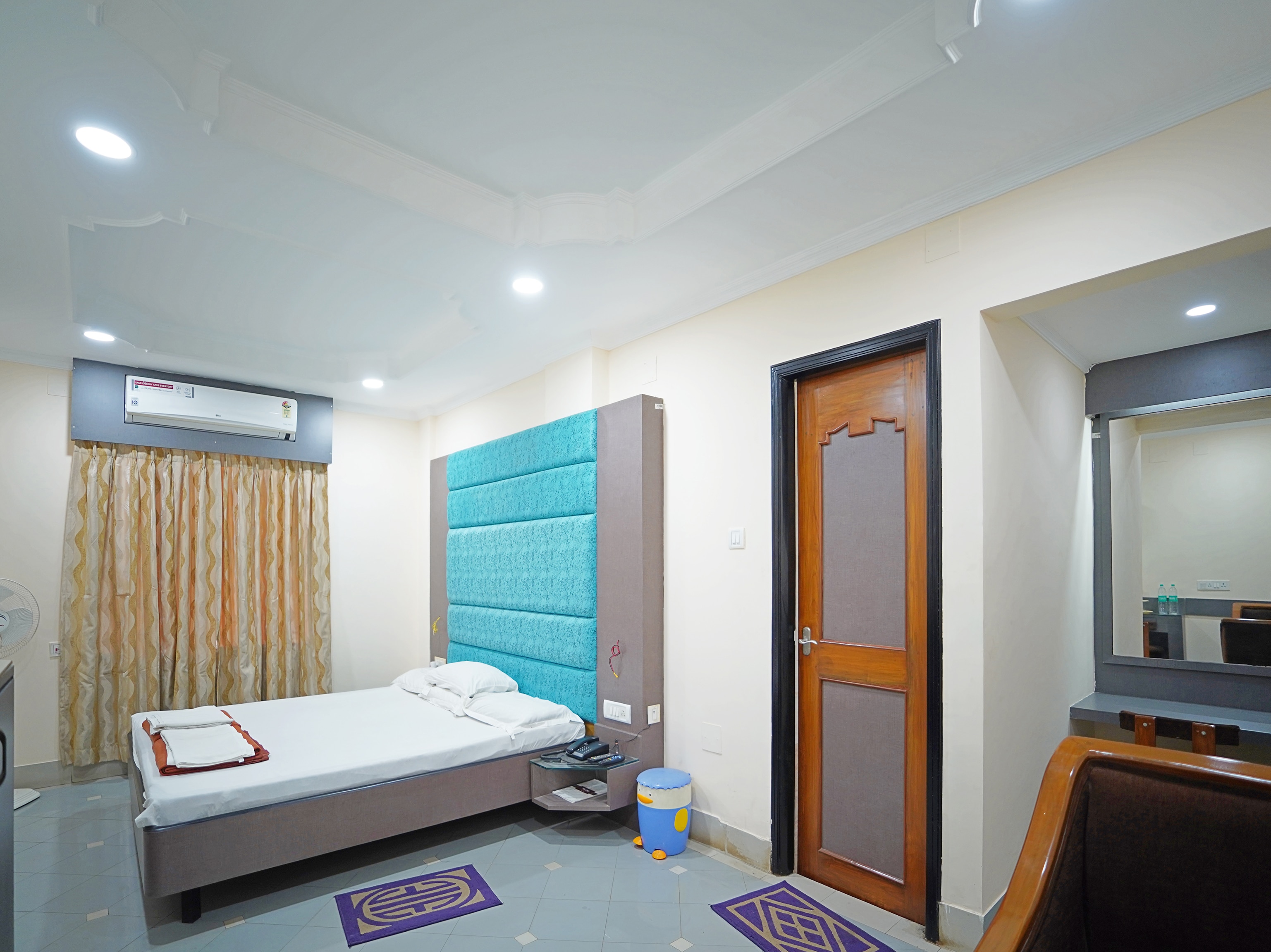 Saraswati Retreat - Tap to explore photos