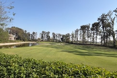 Villa for stay in Tarudhan Golf Course, Gurgaon, Manesar