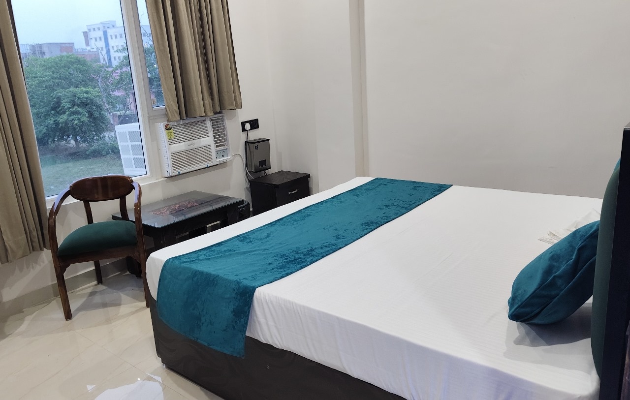 Hotel Sumangala Stay and Restaurant - Tap to explore photos