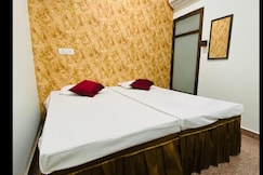 Dhanwantri Niwas Guest House, Varanasi