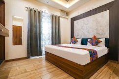 Goyal Hoteliers  Vrindavan by Goyal Hoteliers, Vrindavan