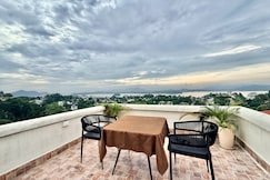 The Manor Villa Stays | Brahmaputra View, Guwahati