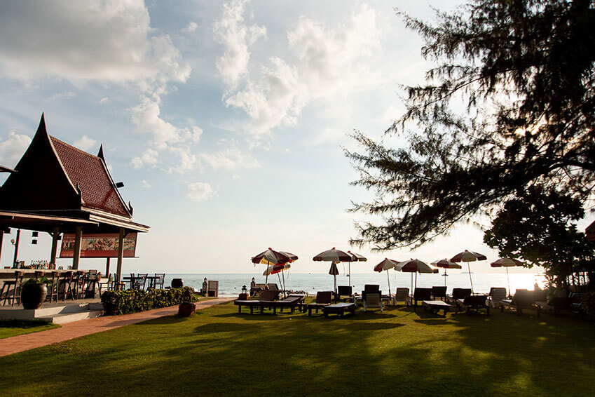 Royal Lanta Resort & Spa - Tap to explore photos