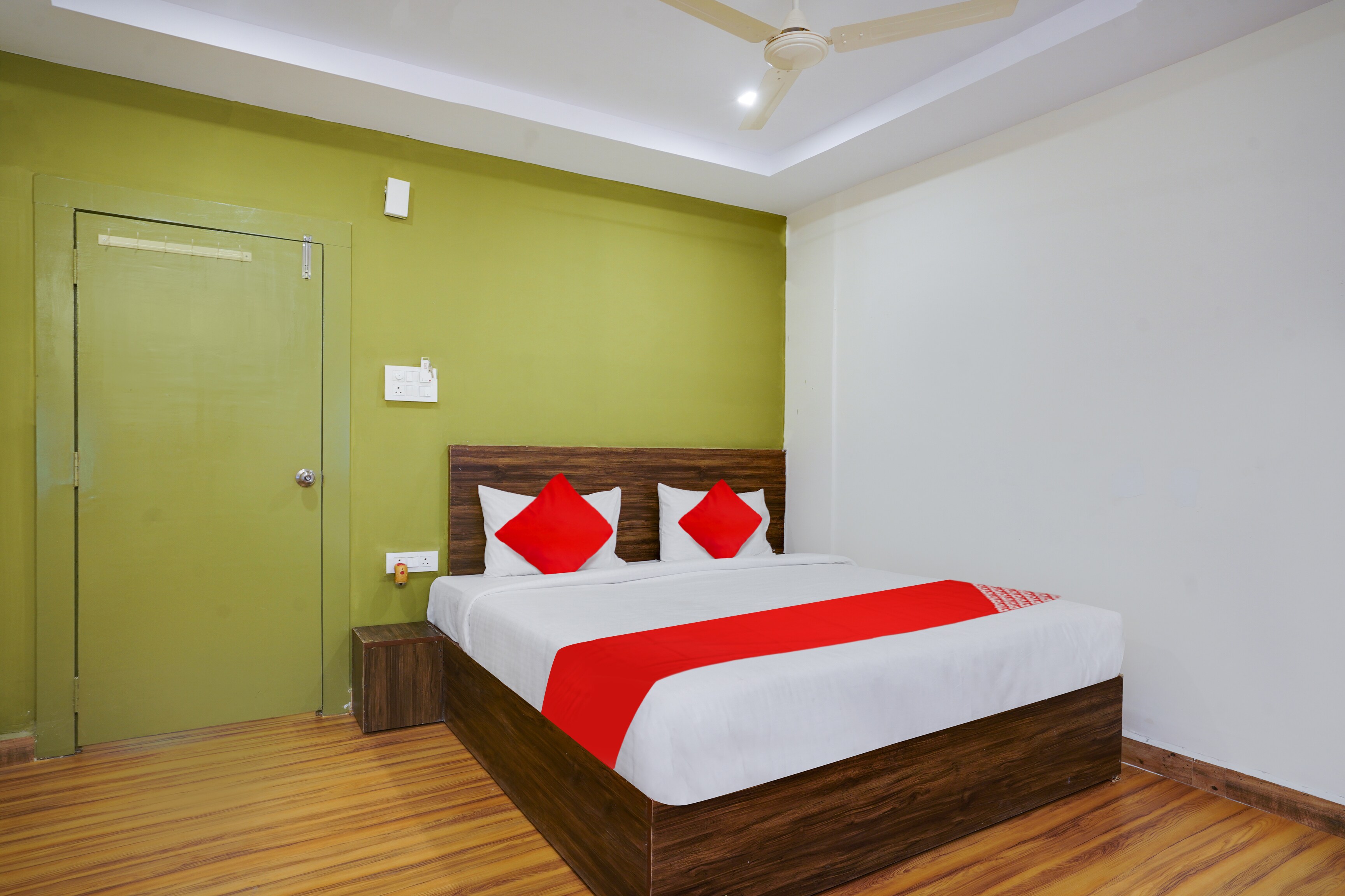 Hotel O Home Hotel R Square Nacharam - Tap to explore photos
