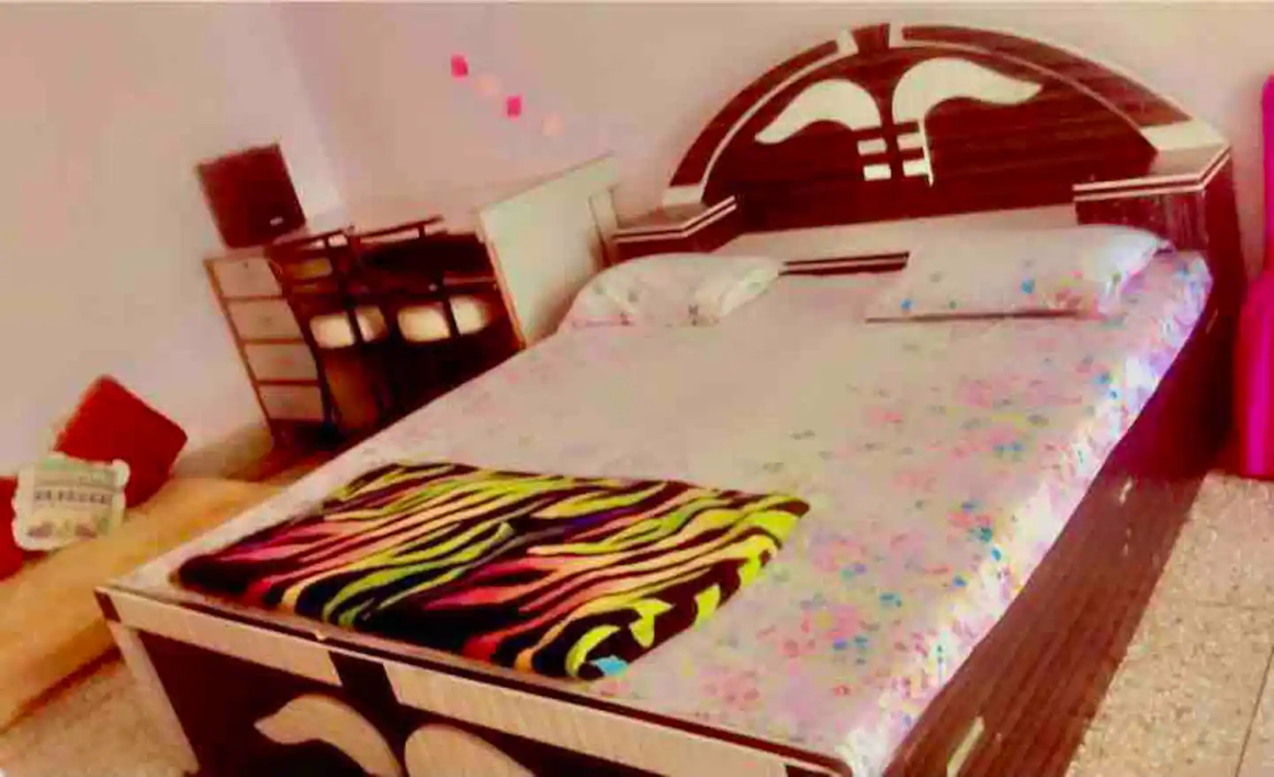 Grand Presidential Suite in our Heritage Home || Arya Nagar - Tap to explore photos