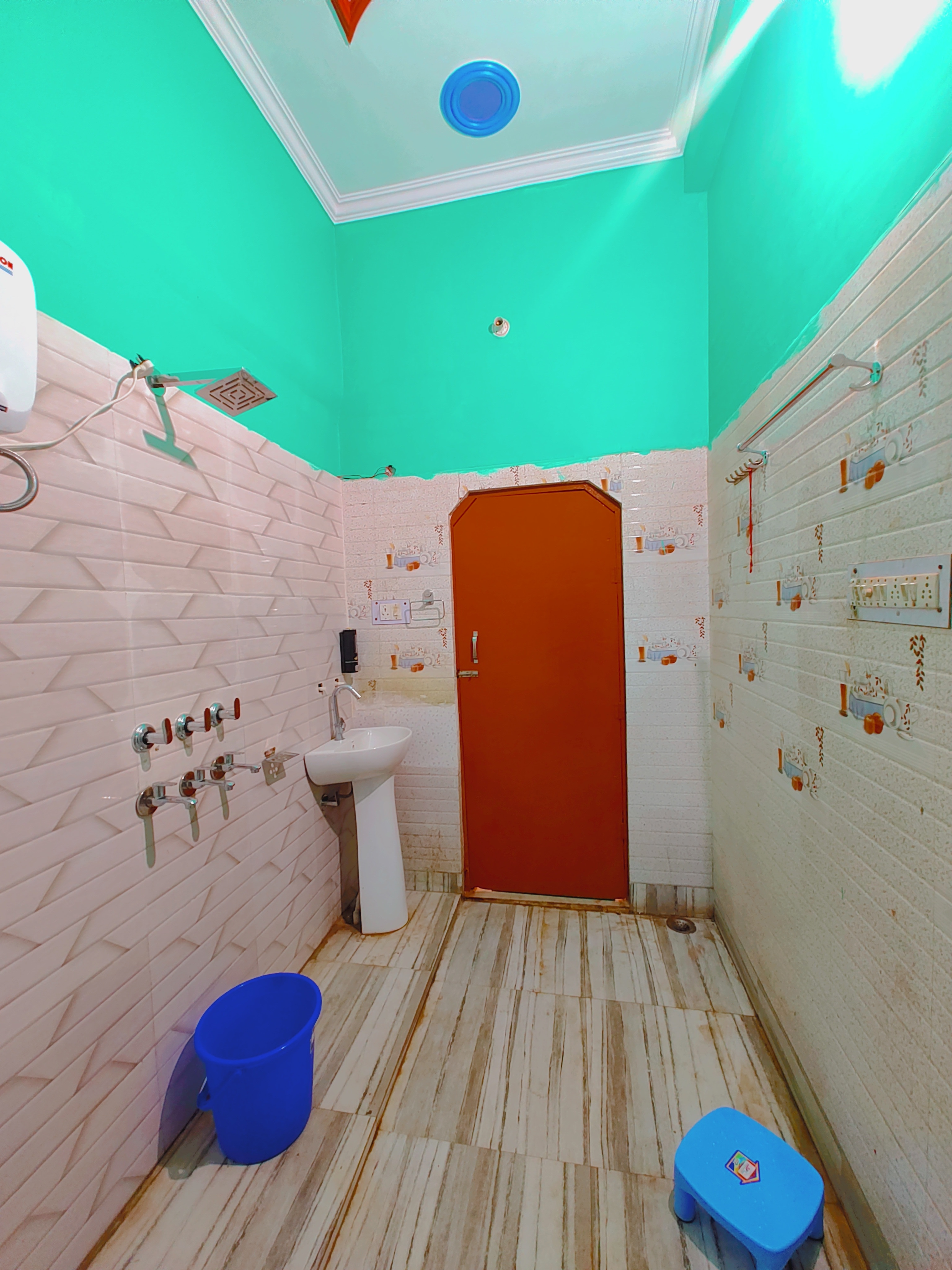 Janki Vallabh Guest house - Tap to explore photos