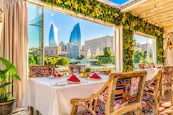 Shirvanshah Hotel, Abseron