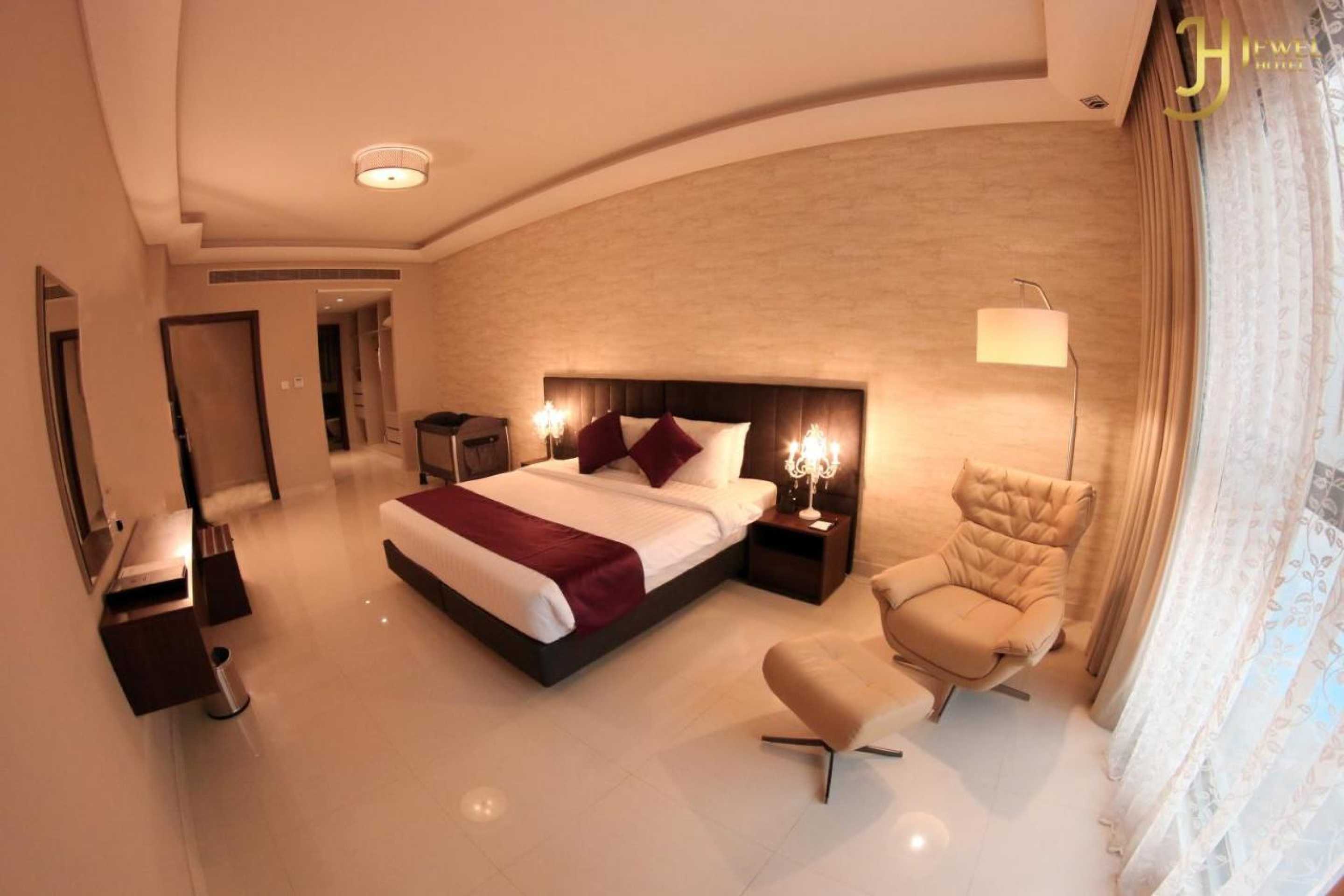 Sunday Luxury Downtown Adliya Formerly Jewel Hotel - Tap to explore photos