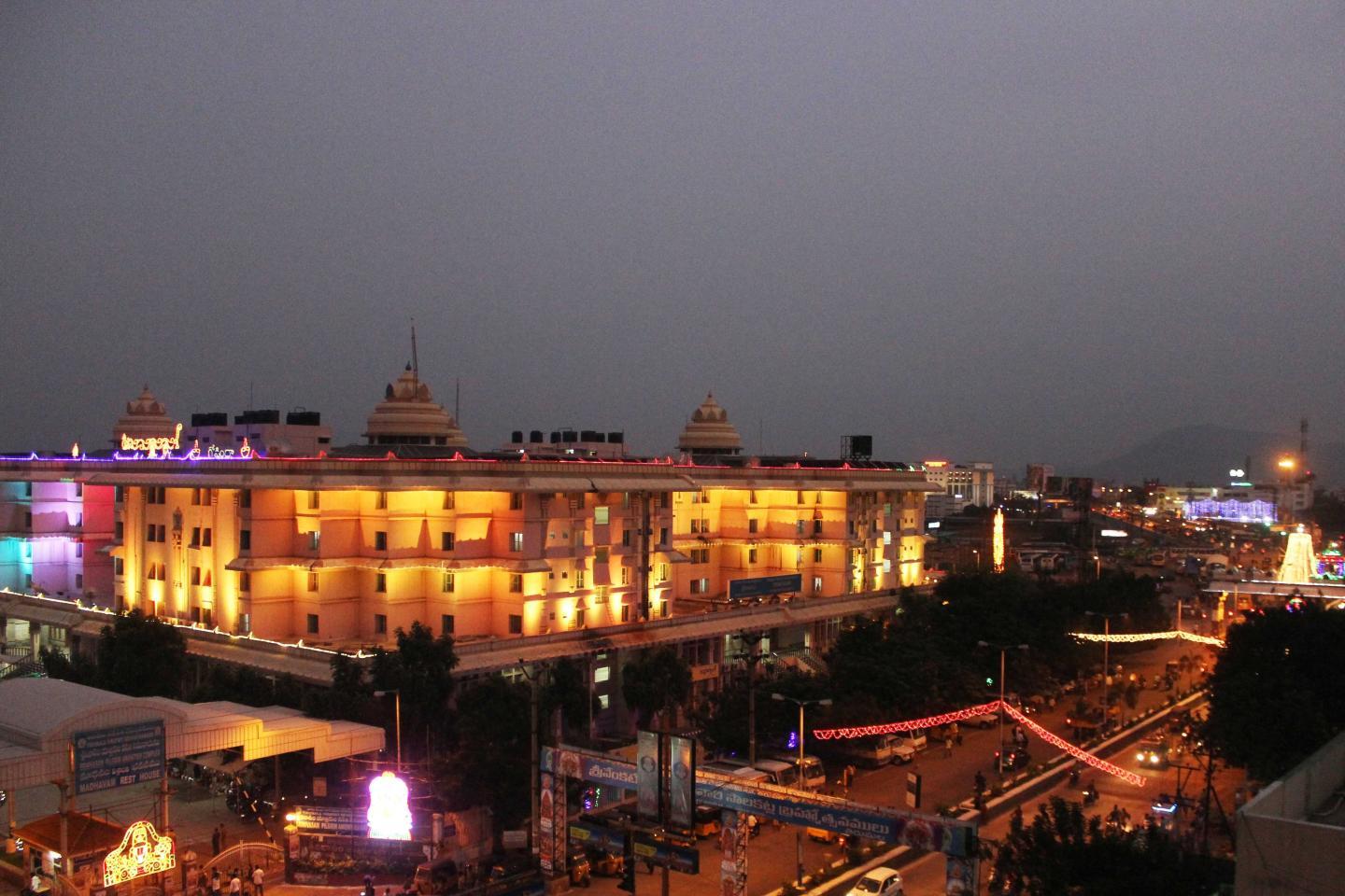 Hotel Govind Heights - Tap to explore photos