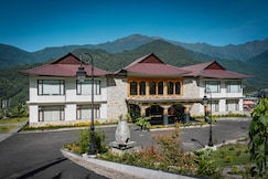 Namdul Retreat, Mechi