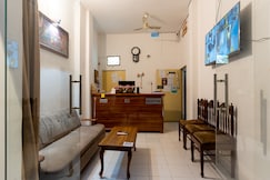 Varanasi rest House, Varanasi