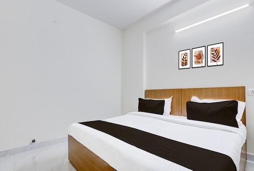 Super Hotel O Divine Stay