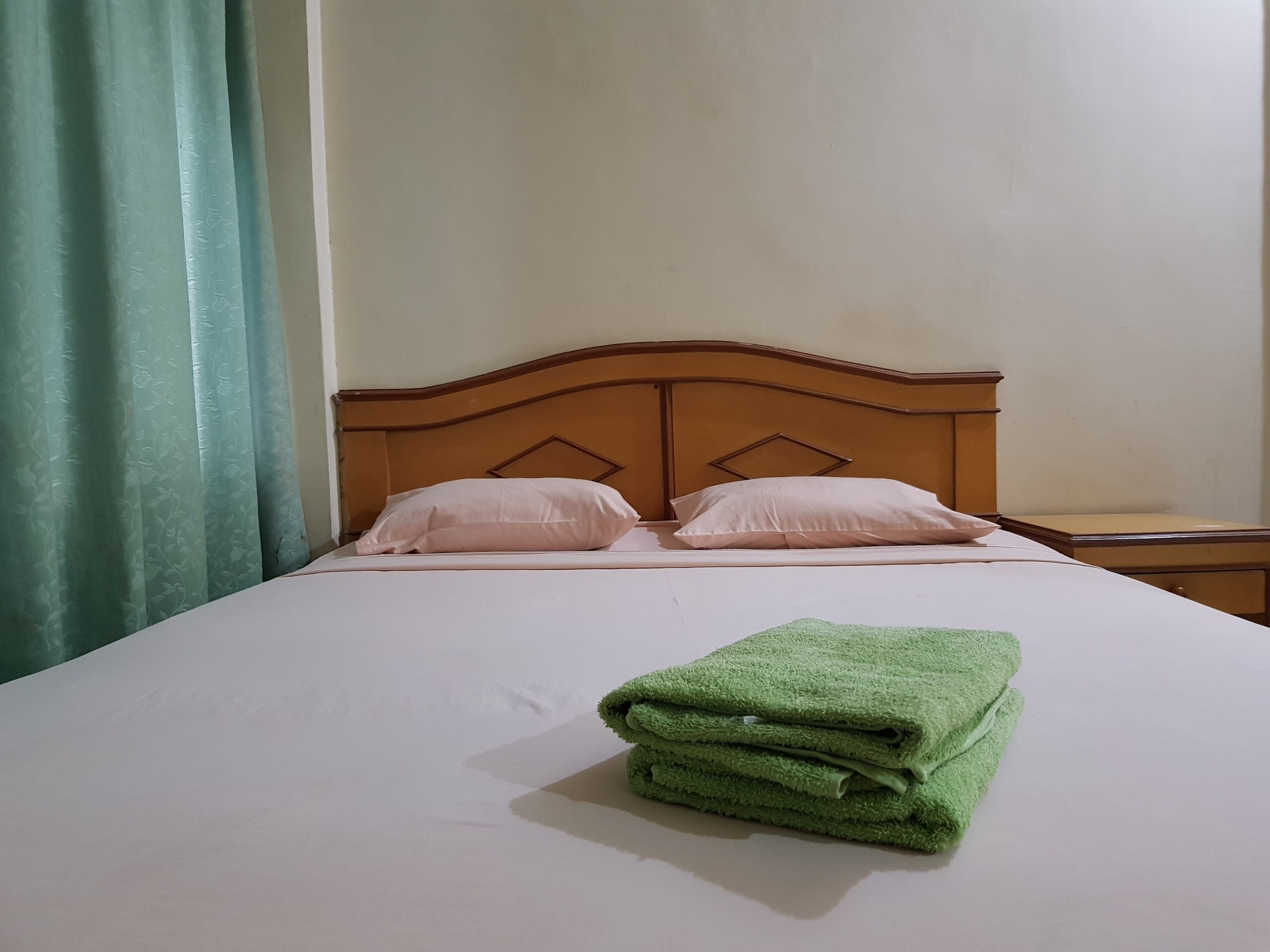 OYO 2941 Hotel Istana - Tap to explore photos