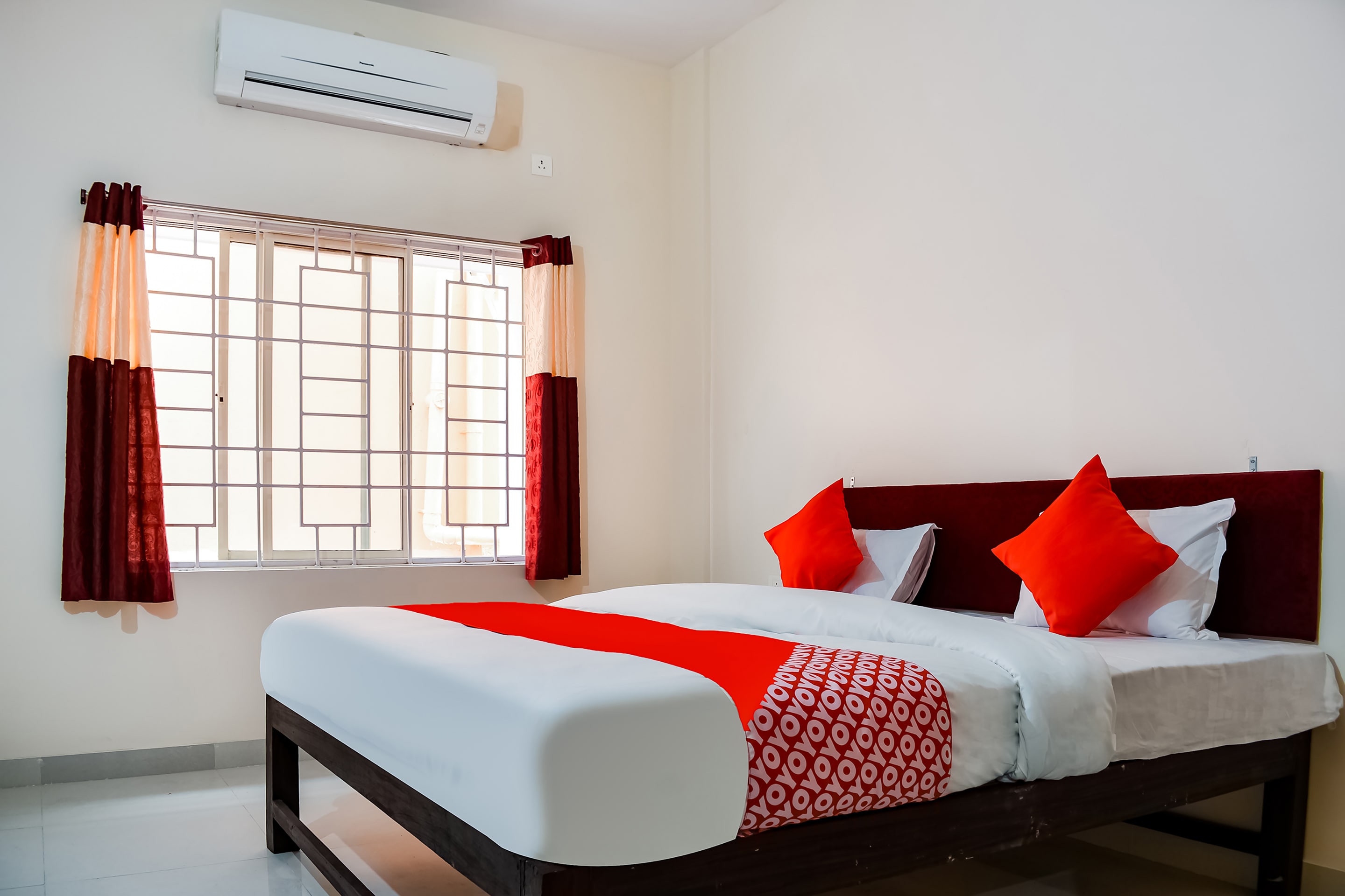 Hotel O Shiv Sai Palace - Tap to explore photos