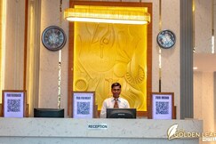 The Golden Leaf, Gaya