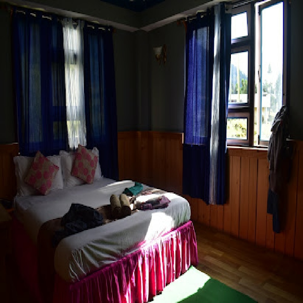 Katao Road House - Tap to explore photos