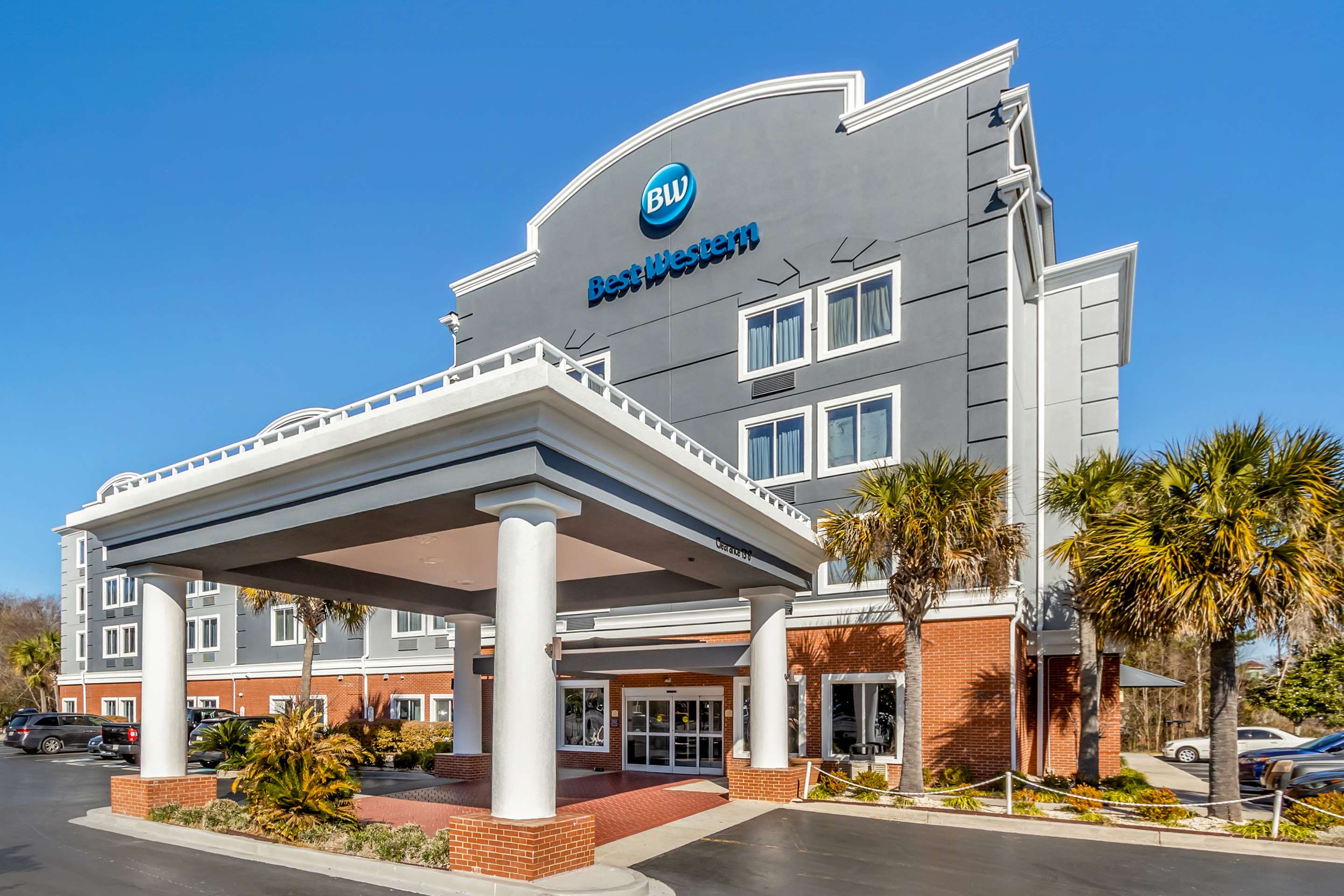 Best Western Plus Airport Inn & Suites - Tap to explore photos