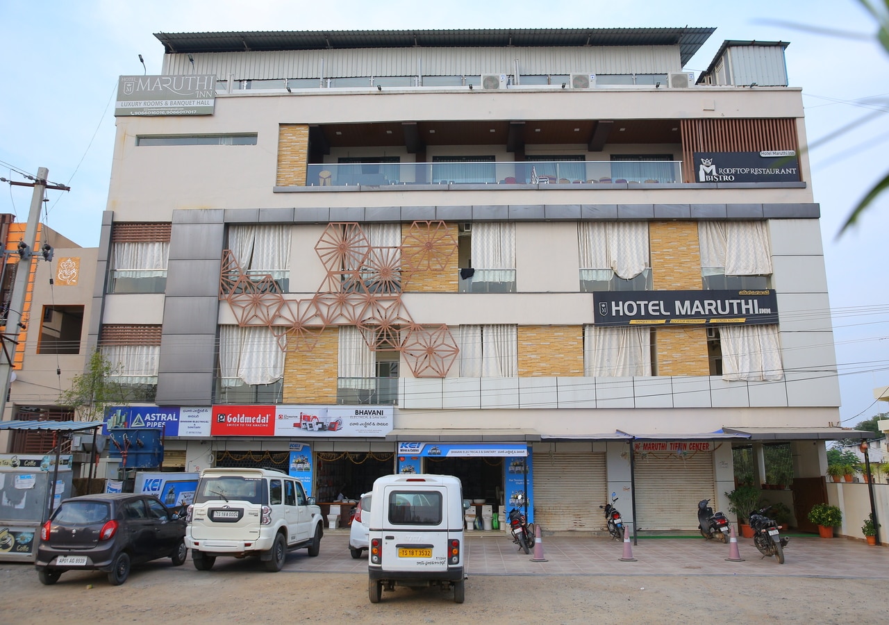 Maruthi inn - Tap to explore photos