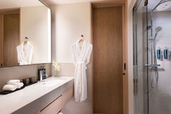 Hilton Okinawa Miyako Island Resort, Yonaguni