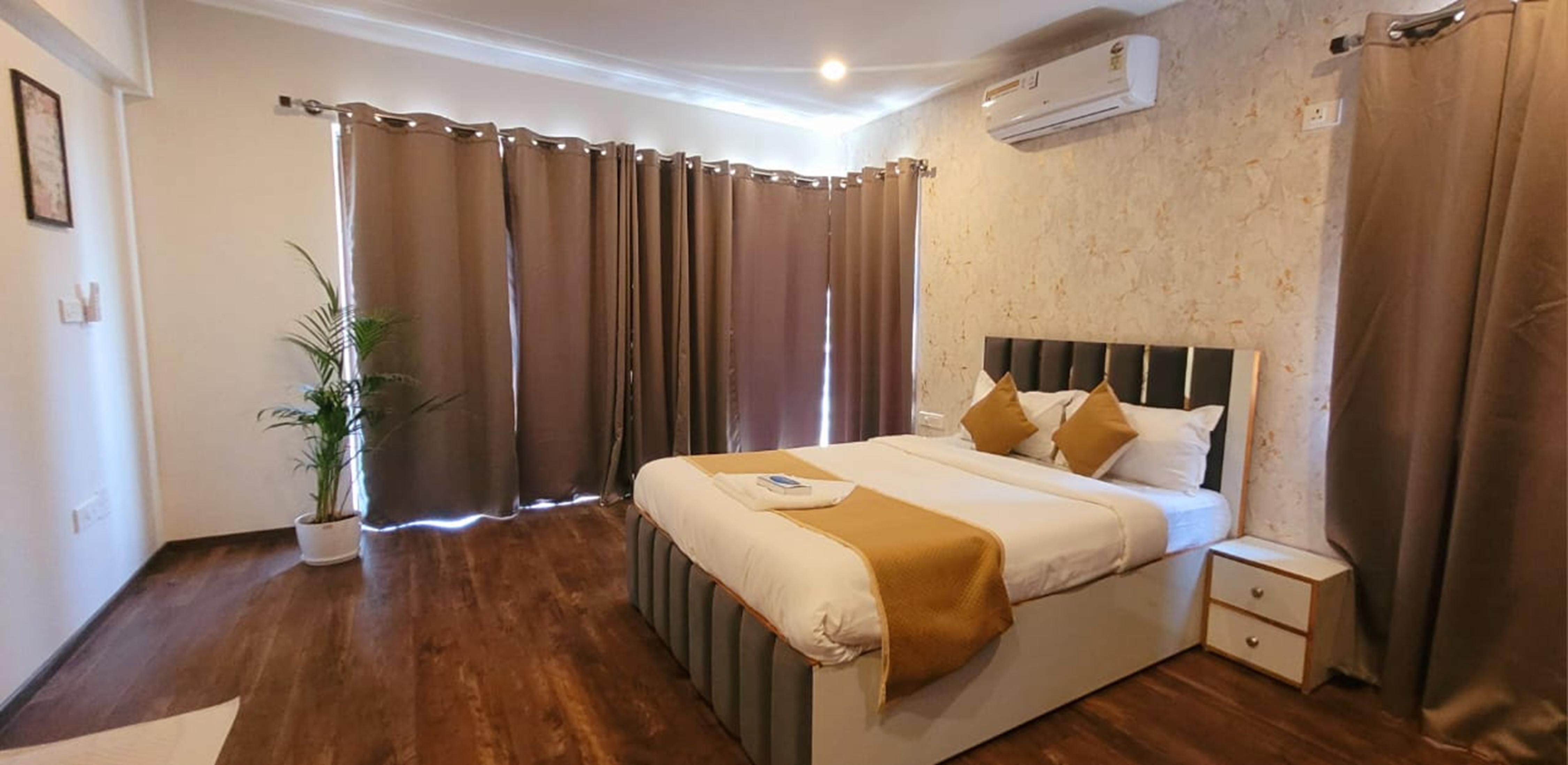 BFL Guest House Bangalore- Merez-2, Bangalore - Tap to explore photos