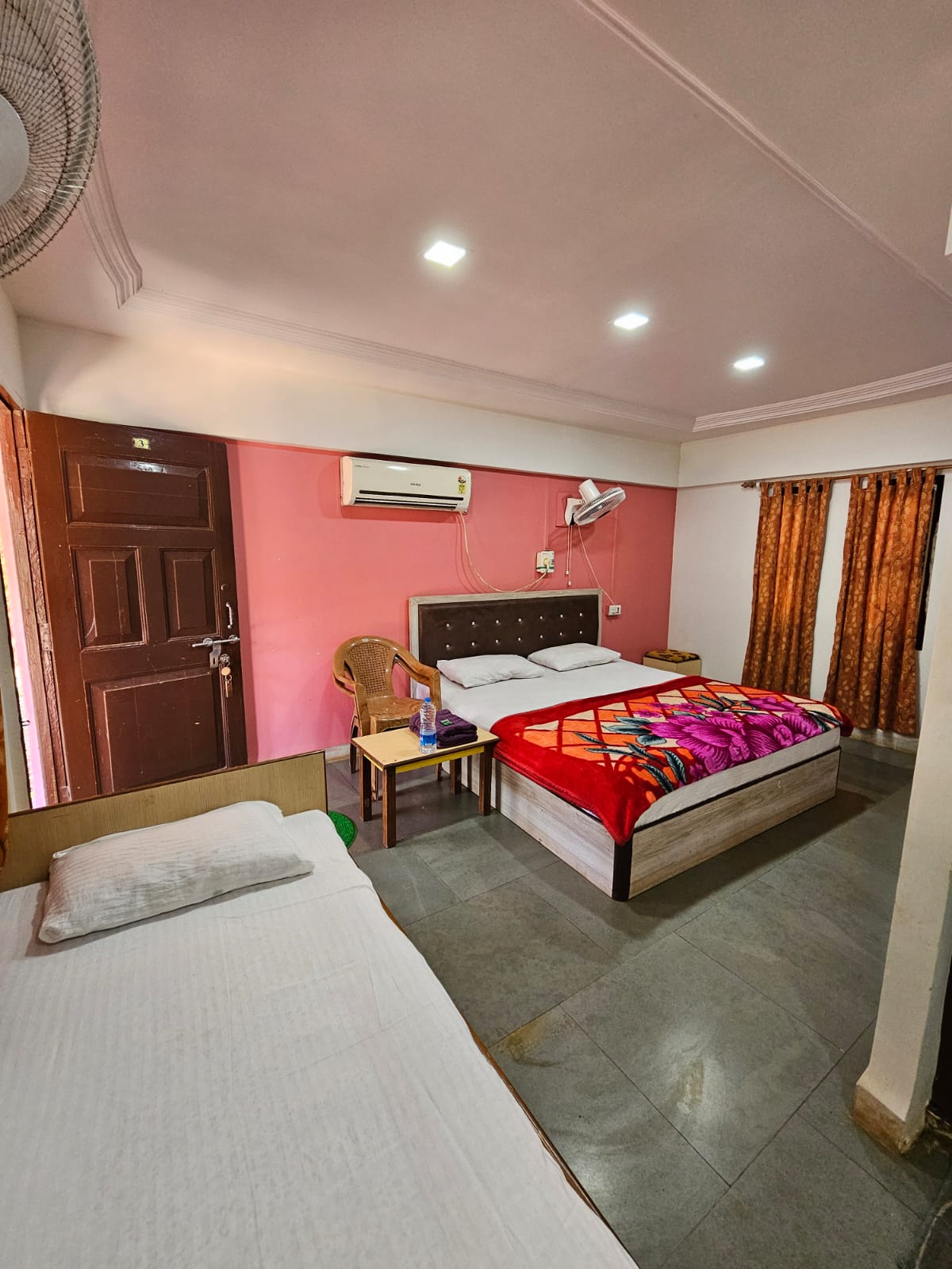 Harihareshwar Beach Resort - Tap to explore photos