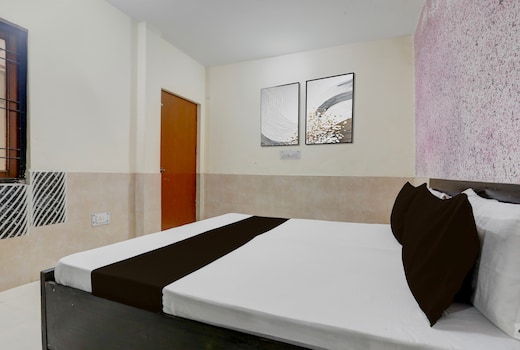 SPOT ON Shyam Shri Lajja Ram