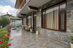 Entire Floor 4BH Family Friends Deluxe Rooms, Kullu