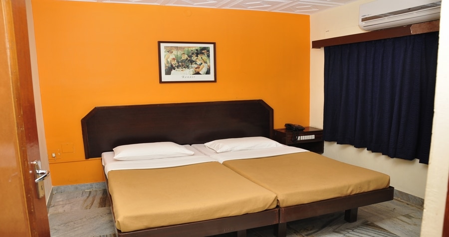 Hotel Udhayam - Tap to explore photos