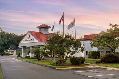 Best Western Plus North Haven Hotel - Tap to explore photos