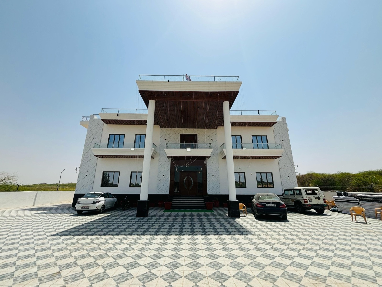Hotel Shri Tulsi Residency - Tap to explore photos