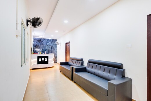 Hotel O A1 Premium AC Rooms