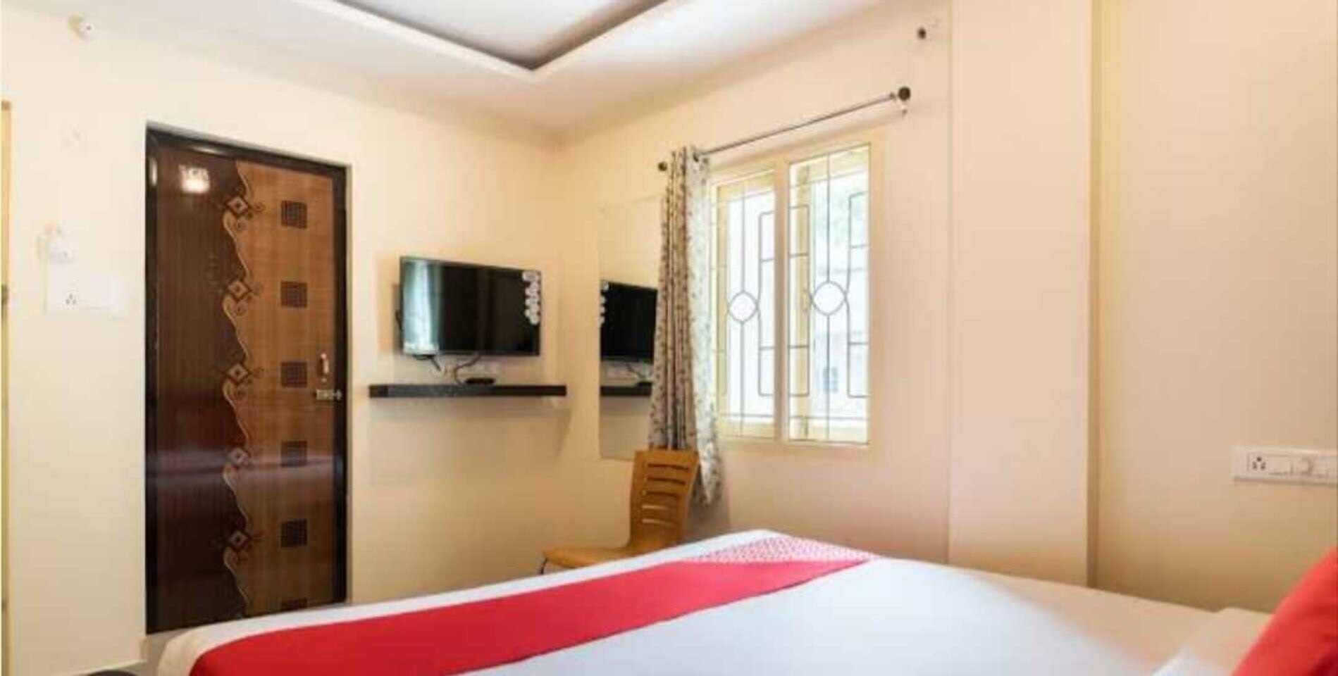 Hotel O Sashi Guest House - Tap to explore photos