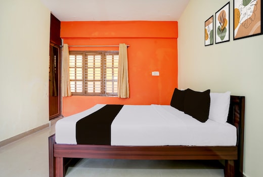 Hotel O AADITYA COMFORTS BOARDING & LODGING