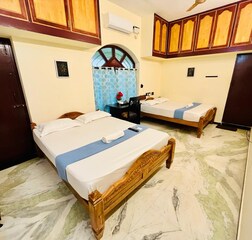 Quadruple Room with Bathtub