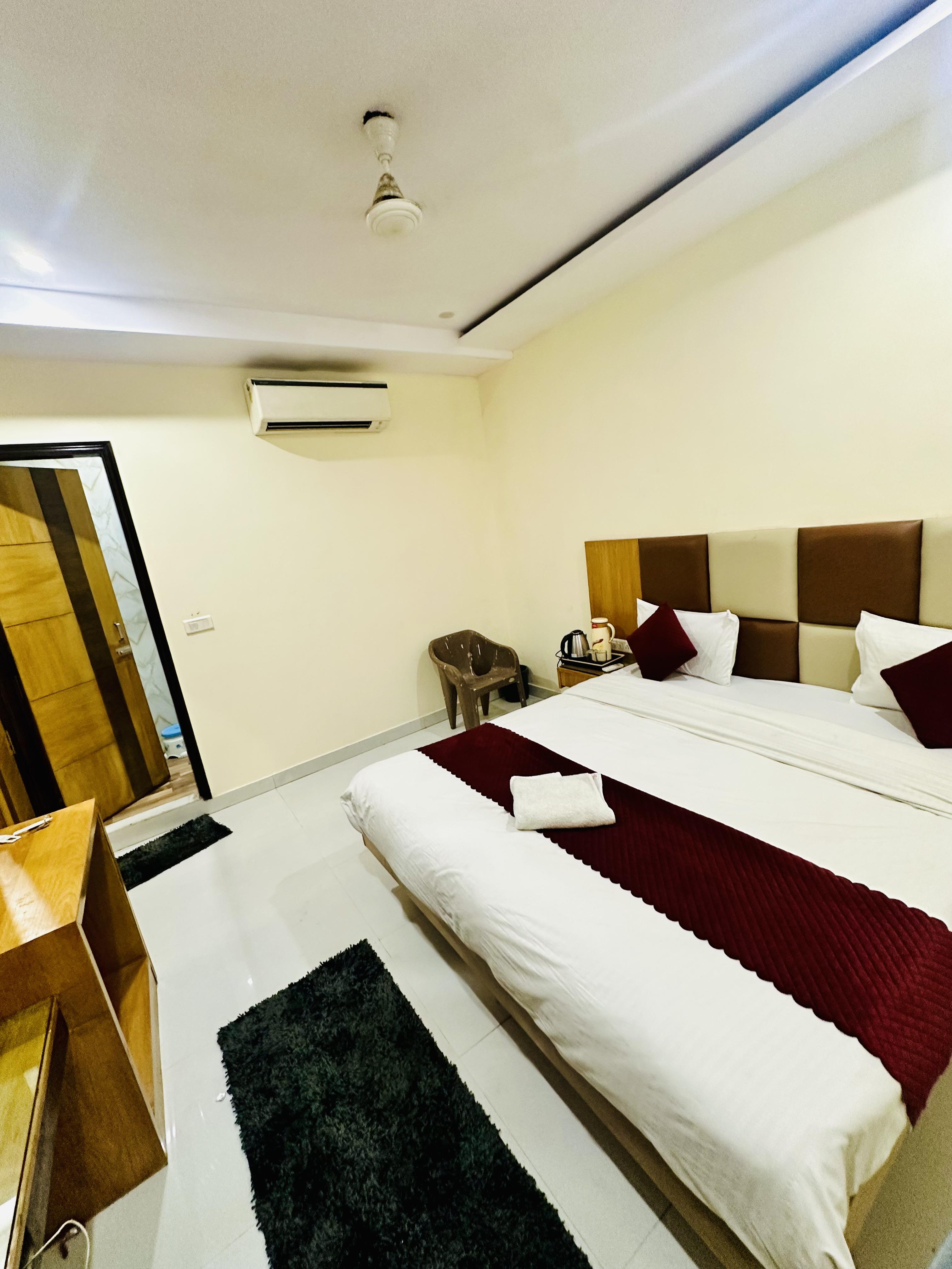 Hotel Brahmputra Near New Delhi Railway Station - Tap to explore photos